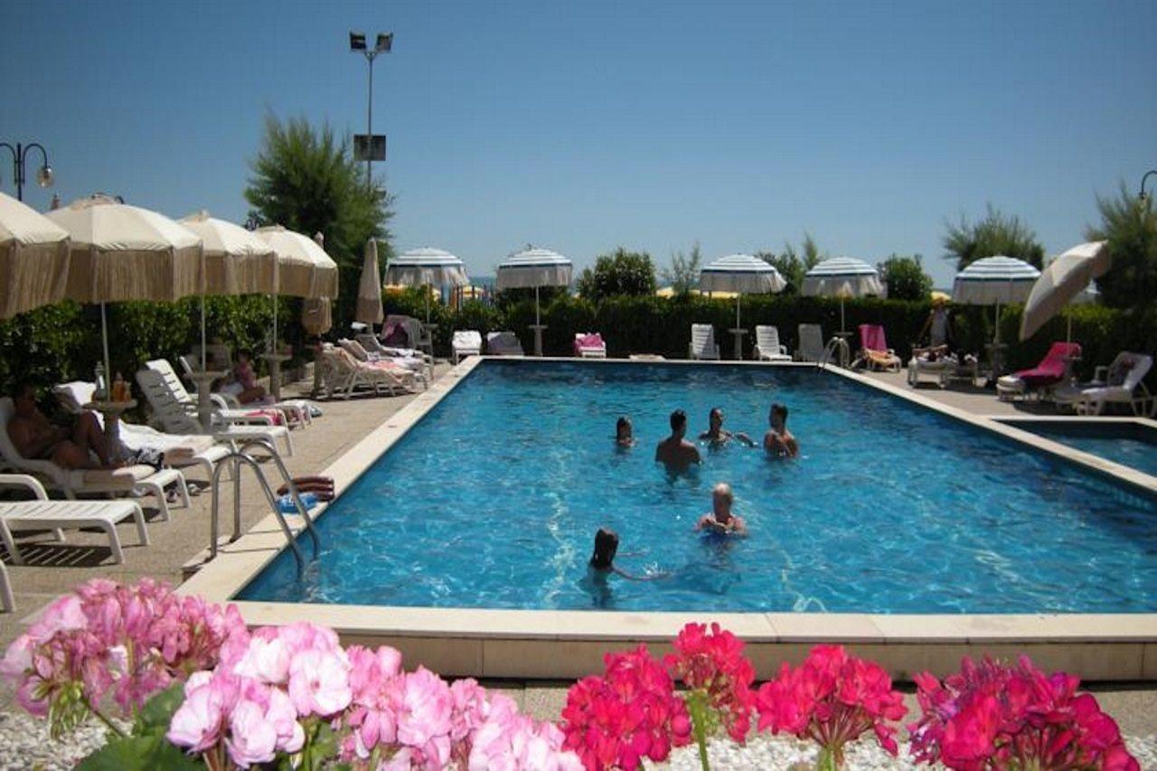 Hotel Imperial Palace Lido di Jesolo Ngoại thất bức ảnh