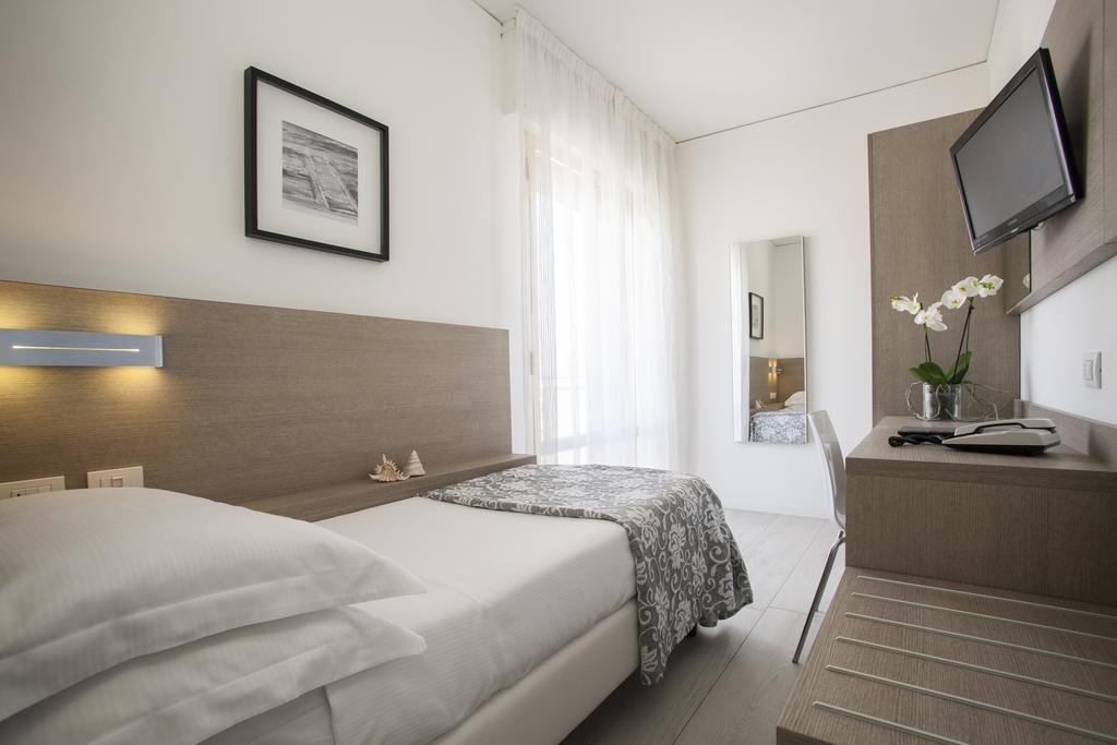 Hotel Imperial Palace Lido di Jesolo Ngoại thất bức ảnh