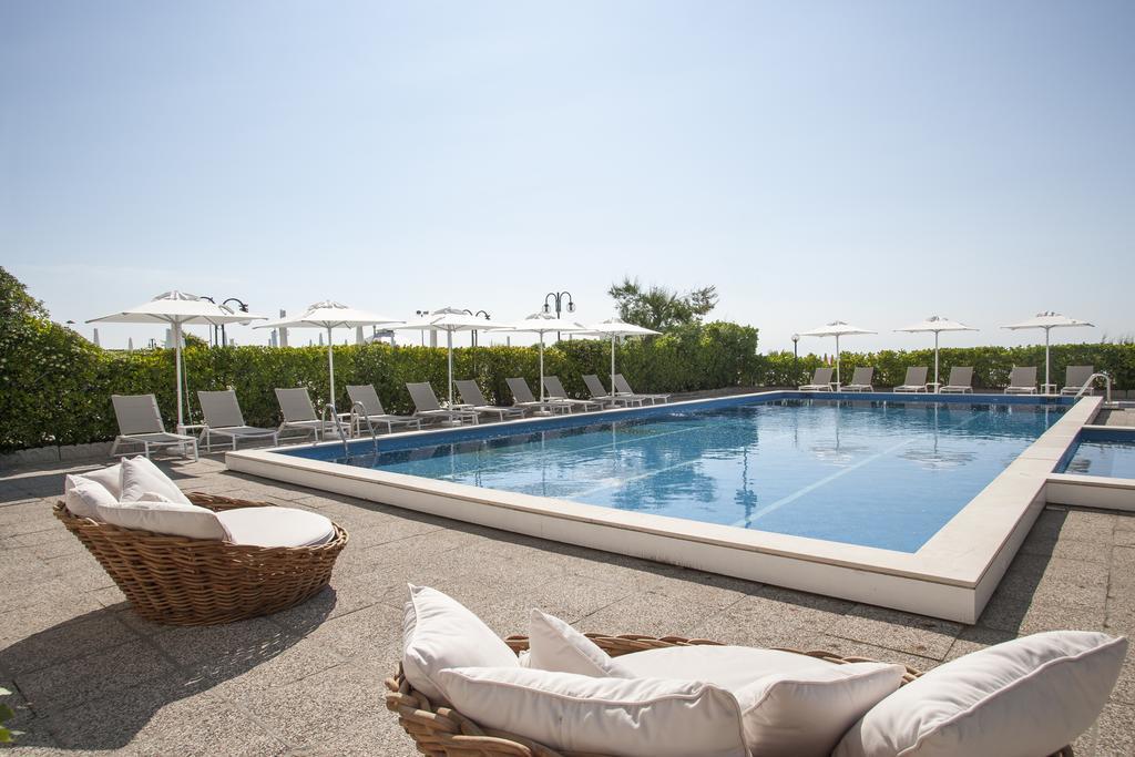 Hotel Imperial Palace Lido di Jesolo Ngoại thất bức ảnh