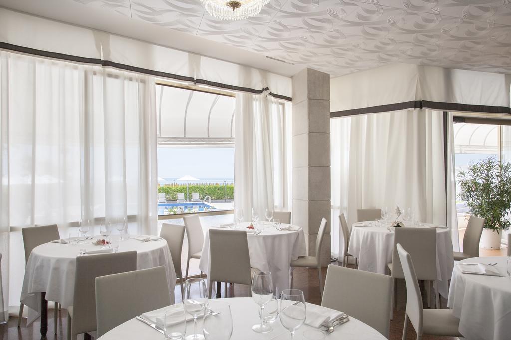 Hotel Imperial Palace Lido di Jesolo Ngoại thất bức ảnh