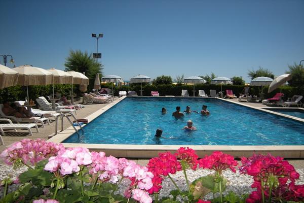 Hotel Imperial Palace Lido di Jesolo Ngoại thất bức ảnh